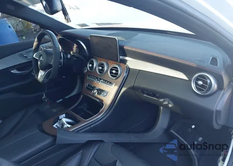 2017 Mercedes-Benz Amg C 43 4Matic z USA, uszkodzony, nr VIN 55SWF6EB6HU185222